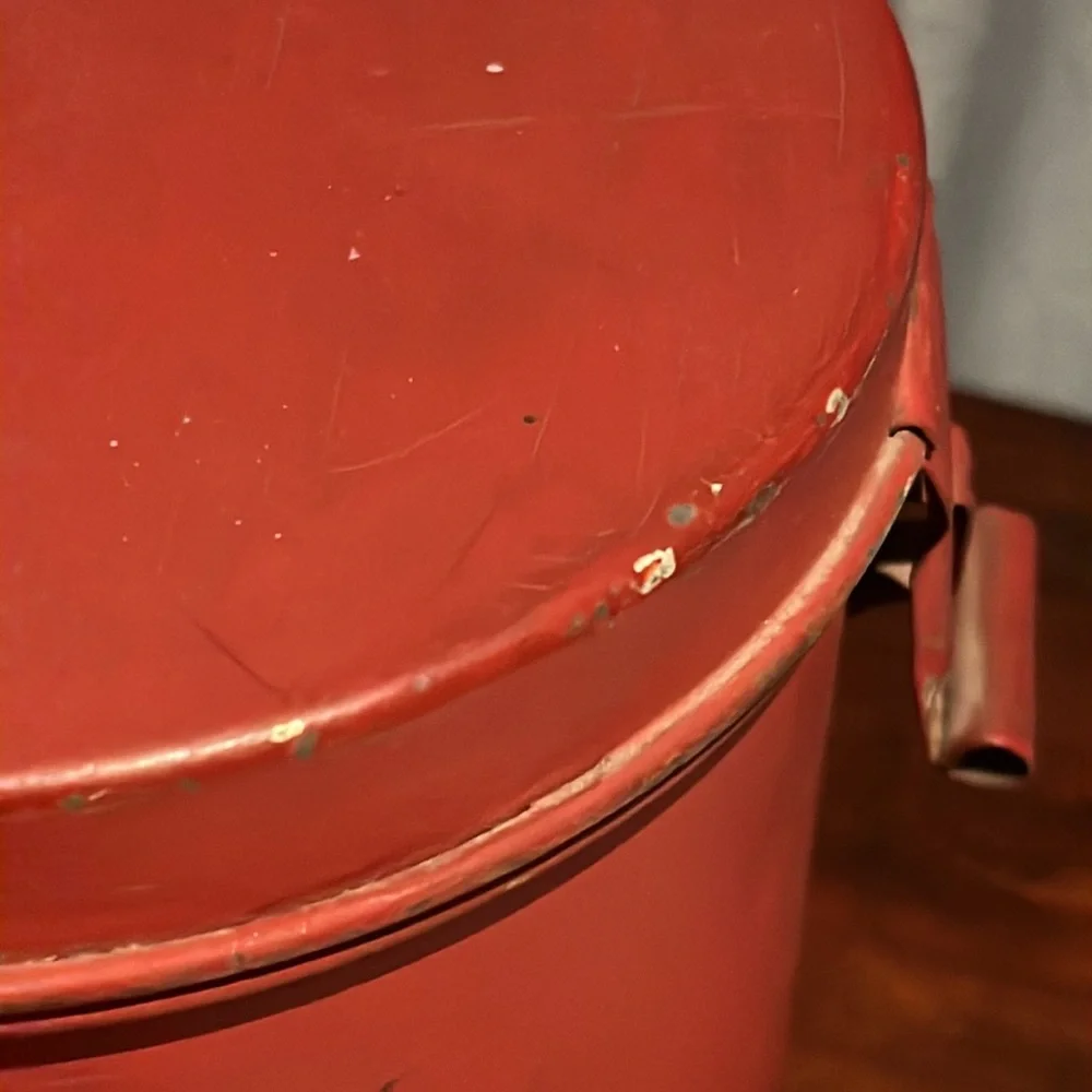 Vintage Painted Kreamer 2 Tin Canister with Hinged Latched Lid